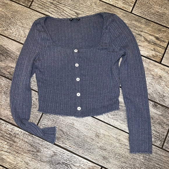 SHEIN Tops - SHEIN crop button sweater top